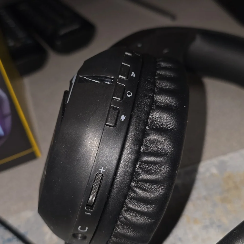 Black Gaming Headset with Microphone